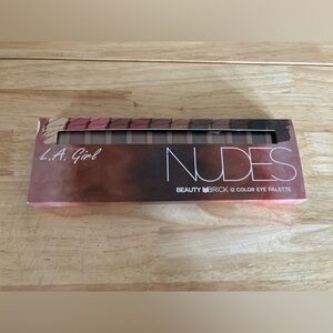NWT L.A. Girl nude 12 eyeshadow colors palette. Brand new in box